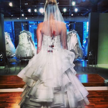 Glamour Closet - Oh so bridal in Reem Acra - Bridal Near Me - Chicago, Illinois