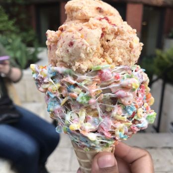 Emack & Bolio's - Ice Cream & Frozen Yogurt Near Me - Boston, Massachusetts
