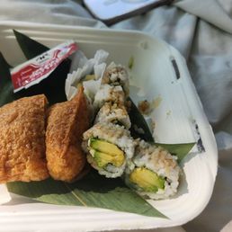 Avocado cream cheese Roll