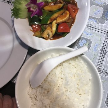 Mini Thai & Sushi - Sushi Bars Near Me - Oslo, 03