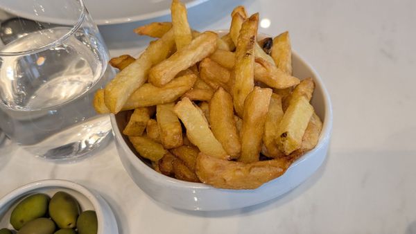 Brasserie du Louvre by null