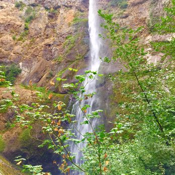 Multnomah Falls - Hiking Near Me - Bridal Veil, Oregon Multnomah Falls - Hiking Near Me - Bridal Veil, Oregon
