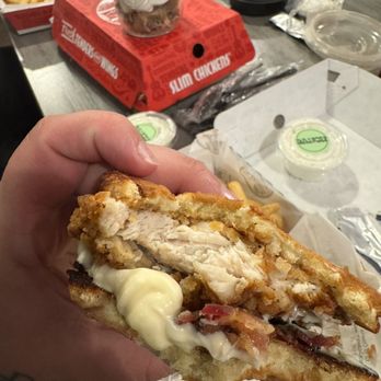 Slim Chickens - Crispy Chicken Sandwich Meal - Southern Near Me - Parker, Colorado
