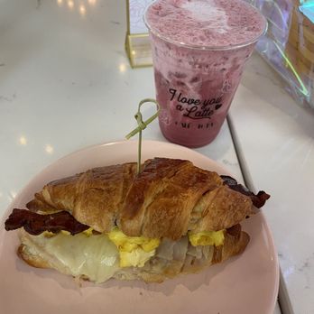 Cafe Lola - Breakfast Croissant and the berry drink - Cafes Near Me - Henderson, Nevada