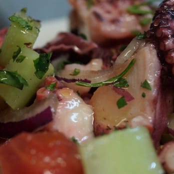 Hellas - Oktopus-Salat - Greek Near Me - Ostseebad Boltenhagen, MV
