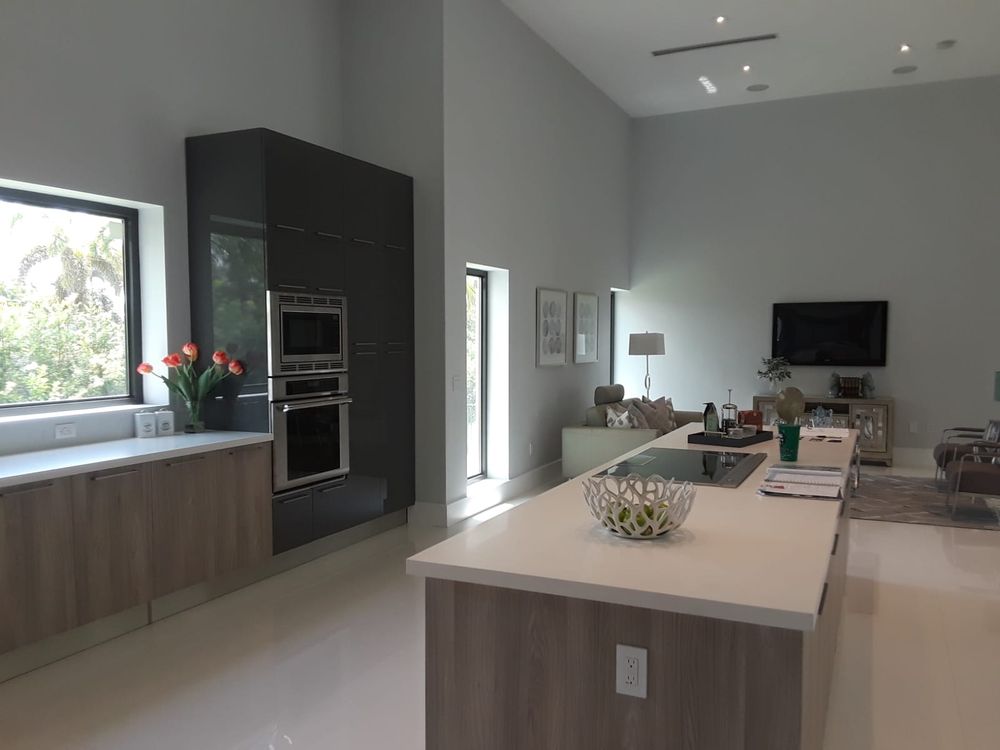 Slide of Michaelangelo Construction Group