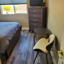 Guest bedroom