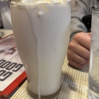 Johnny Rockets - Vanilla milkshake - Diners Near Me - Reno, Nevada