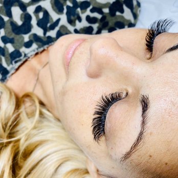 Lash Queen - Eyelash Service Near Me - Anaheim, California