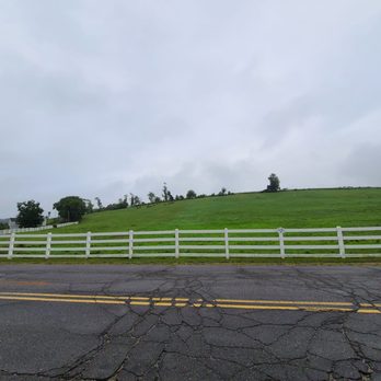 Horsebarn Hill - Farms Near Me - Mansfield, Connecticut Horsebarn Hill - Farms Near Me - Mansfield, Connecticut