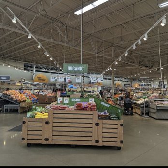 Meijer - Grocery Near Me - Lansing, Michigan