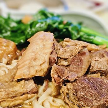 Lunasia Dim Sum House - Beef noodle soup - Dim Sum Near Me - Pasadena, California