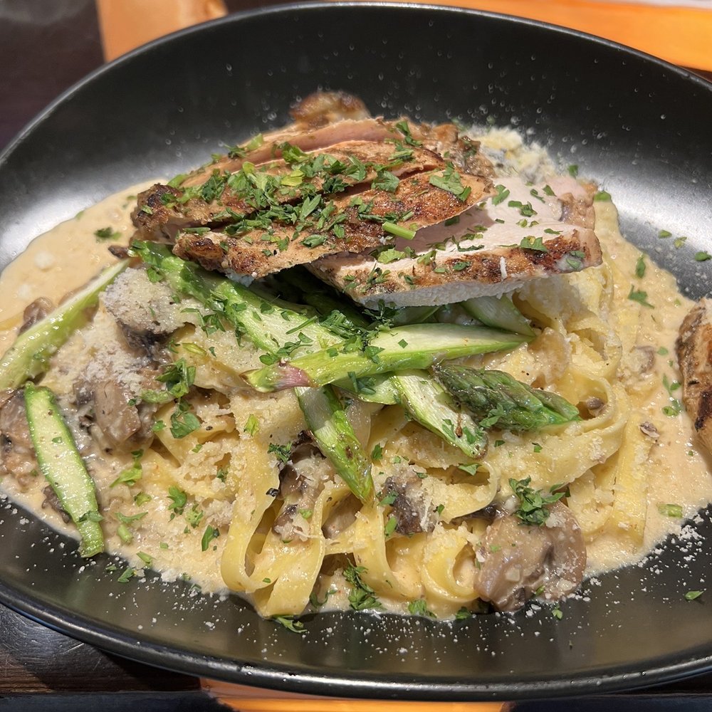 CRAVE - Mushroom fettuccine with grilled chicken - American Near Me - Bloomington, Minnesota CRAVE - Mushroom fettuccine with grilled chicken - American Near Me - Bloomington, Minnesota