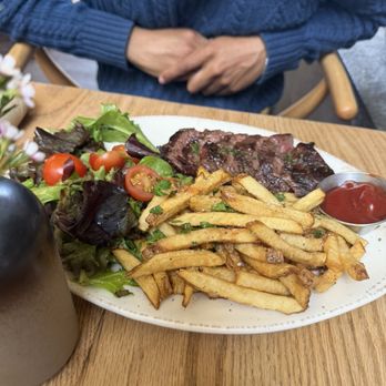 Sunrose California Eatery - Steak Frites - New American Near Me - Agoura Hills, California Sunrose California Eatery - Steak Frites - New American Near Me - Agoura Hills, California