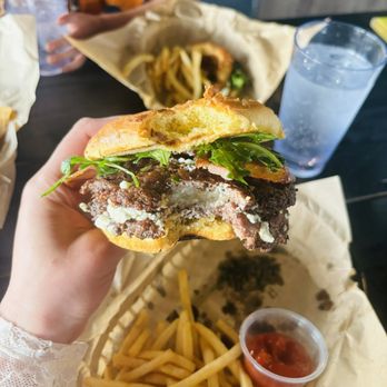The Yard @ 1224 - Bacon blue cheese burger - Cocktail Bars Near Me - San Antonio, Texas