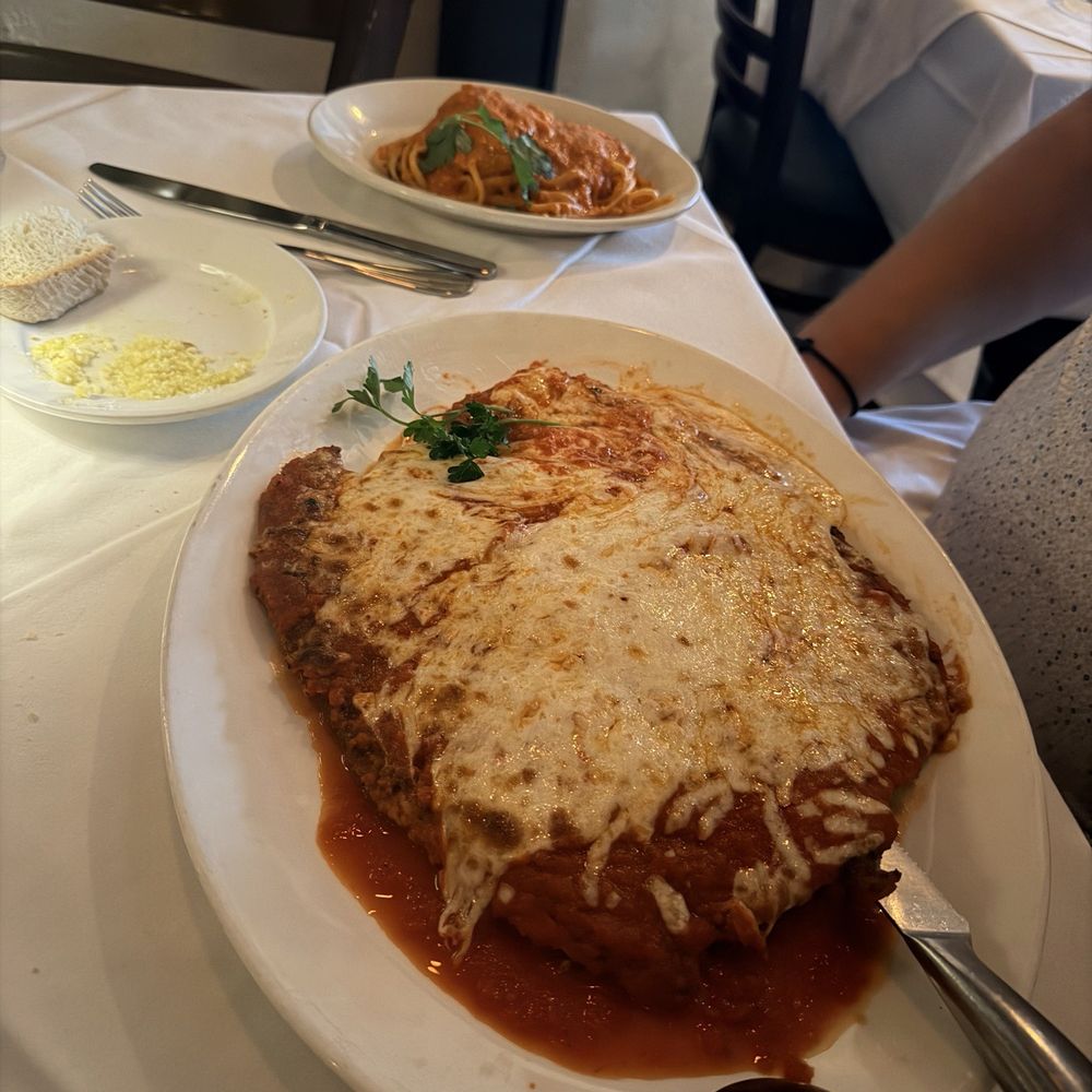 Rosebud - Chicken Parmesan - Italian Near Me - Chicago, Illinois