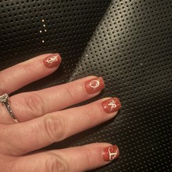 Fashion Nails - Cuticles horrible, quality horrible, acrylic cheap. Can't spell the right way.