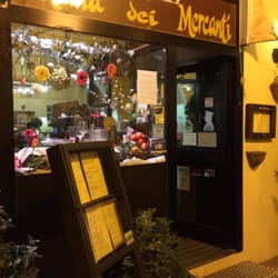 Osteria dei Mercanti - Entrance and storefront