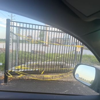 Storage Sense - Broken gate, has been for months... - Self Storage Near Me - Moscow Mills, Missouri Storage Sense - Broken gate, has been for months... - Self Storage Near Me - Moscow Mills, Missouri