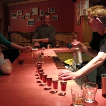 HI-Banff Alpine Centre - Bar - Hotels Near Me - Banff, Alberta