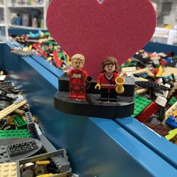 Bricks & Minifigs Pasadena - Make your own minifigs for $5 each!