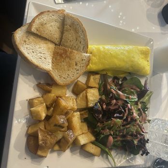 Bloom Bistro - French omelette - Bistros Near Me - Barrie, Ontario