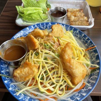 Pho Tibet - Catfish papaya salad - Vietnamese Near Me - New Paltz, New York Pho Tibet - Catfish papaya salad - Vietnamese Near Me - New Paltz, New York