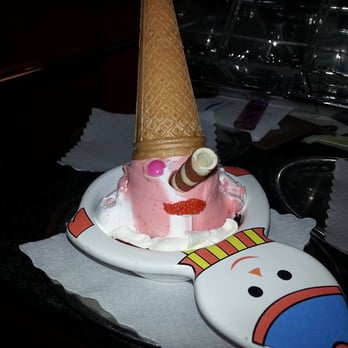 Eiscafe Riviera - Pinocchio Becher - Ice Cream & Frozen Yogurt Near Me - Eggenfelden, BY Eiscafe Riviera - Pinocchio Becher - Ice Cream & Frozen Yogurt Near Me - Eggenfelden, BY