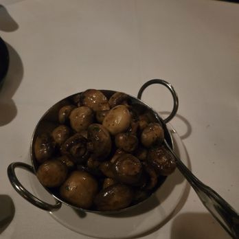 Morton's The Steakhouse - Sauteed Button Mushrooms - Steakhouses Near Me - Las Vegas, Nevada Morton's The Steakhouse - Sauteed Button Mushrooms - Steakhouses Near Me - Las Vegas, Nevada