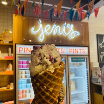 Jeni's Splendid Ice Creams - Inside - Ice Cream & Frozen Yogurt Near Me - Austin, Texas Jeni's Splendid Ice Creams - Inside - Ice Cream & Frozen Yogurt Near Me - Austin, Texas