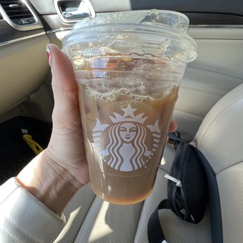 Starbucks - Coffee & Tea Near Me - Monona, Wisconsin