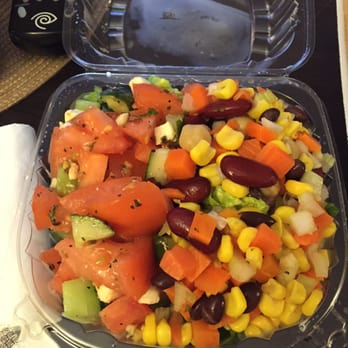 Win-Spuntino - Small salad :: 1/2 tomato, 1/2 black bean & corn - Italian Near Me - Honolulu, Hawaii
