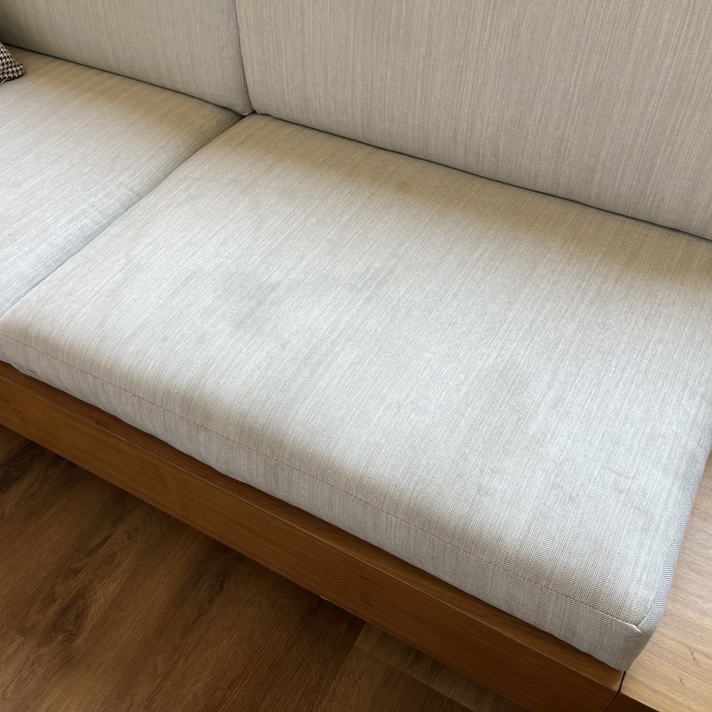 Marriott Irvine Spectrum - Disgusting sofa cushion stain, not acceptable and have seen this here before - Hotels Near Me - Irvine, California