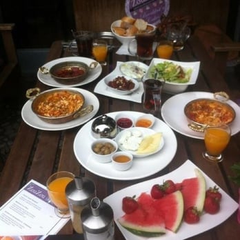 ZouZou - Breakfast à La Turca - Coffee & Tea Near Me - Berlin, BE