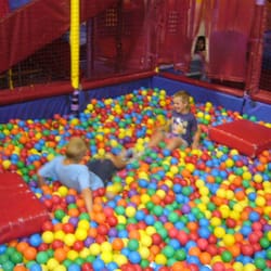 Adventures on Wonderland - Smeels a bit like pee, but super fun!