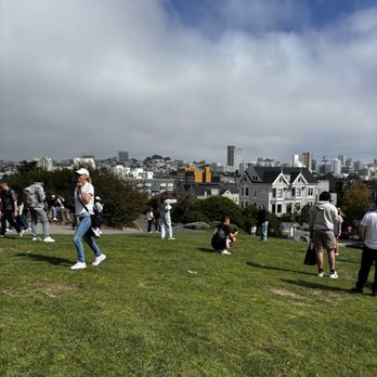 Alamo Square - Parks Near Me - San Francisco, California
