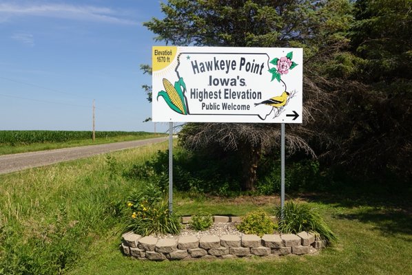 Hawkeye Point by null