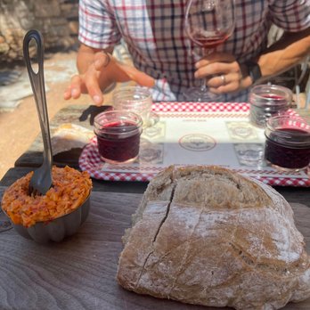 Pontotoc Vineyard Weingarten  - Yummy! - Wineries Near Me - Fredericksburg, Texas