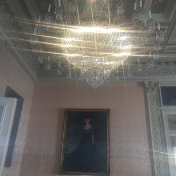Rosecliff Mansion - Museums Near Me - Newport, Rhode Island