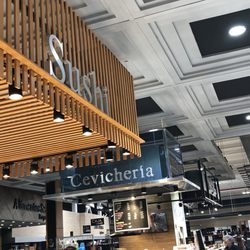 Tiendas Chedraui - Huge store! Worth stopping by.