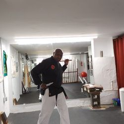 Guardian Martial Arts - Isa Yantok, Y Daga = Dagger and Stick this is advanced training for students.