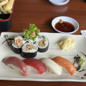 Sushi Kushi Too - Lunch sushi - Sushi Bars Near Me - Highland Park, Illinois Sushi Kushi Too - Lunch sushi - Sushi Bars Near Me - Highland Park, Illinois