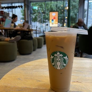 Starbucks - Iced Pumpkin Spice Latte (2022) - Coffee & Tea Near Me - Manchester, XGM Starbucks - Iced Pumpkin Spice Latte (2022) - Coffee & Tea Near Me - Manchester, XGM