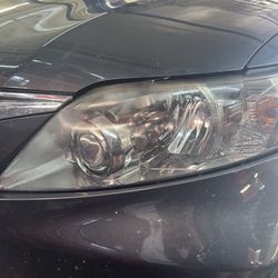 Dulles Exxon - The head lights that supposedly failed and they charged me $100!. Total scam!