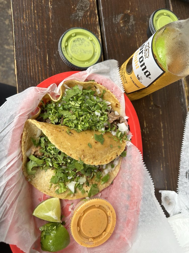 La Casa Del Taco Taqueria Logo
