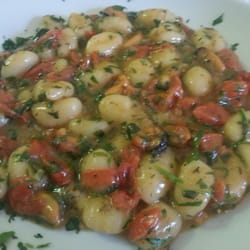 La Contrada - Gnocchetti con cozze e pomodorini e rucola