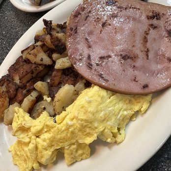 Chubby's - Breakfast Sampler - Breakfast & Brunch Near Me - Lemoore, California