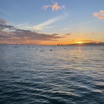 Holokai Catamaran - Sunset cruise - Boating Near Me - Honolulu, Hawaii