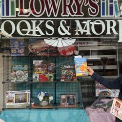 Lowry's Books