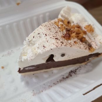 Moku Kitchen - Chocolate Pie - Cocktail Bars Near Me - Honolulu, Hawaii Moku Kitchen - Chocolate Pie - Cocktail Bars Near Me - Honolulu, Hawaii